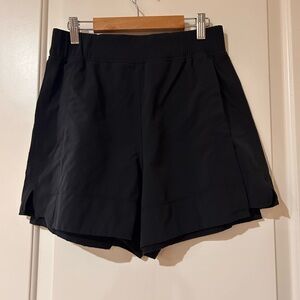 🍋🖤Lululemon Stretch Woven Relaxed-Fit High-Rise 4" shorts in black🖤🍋